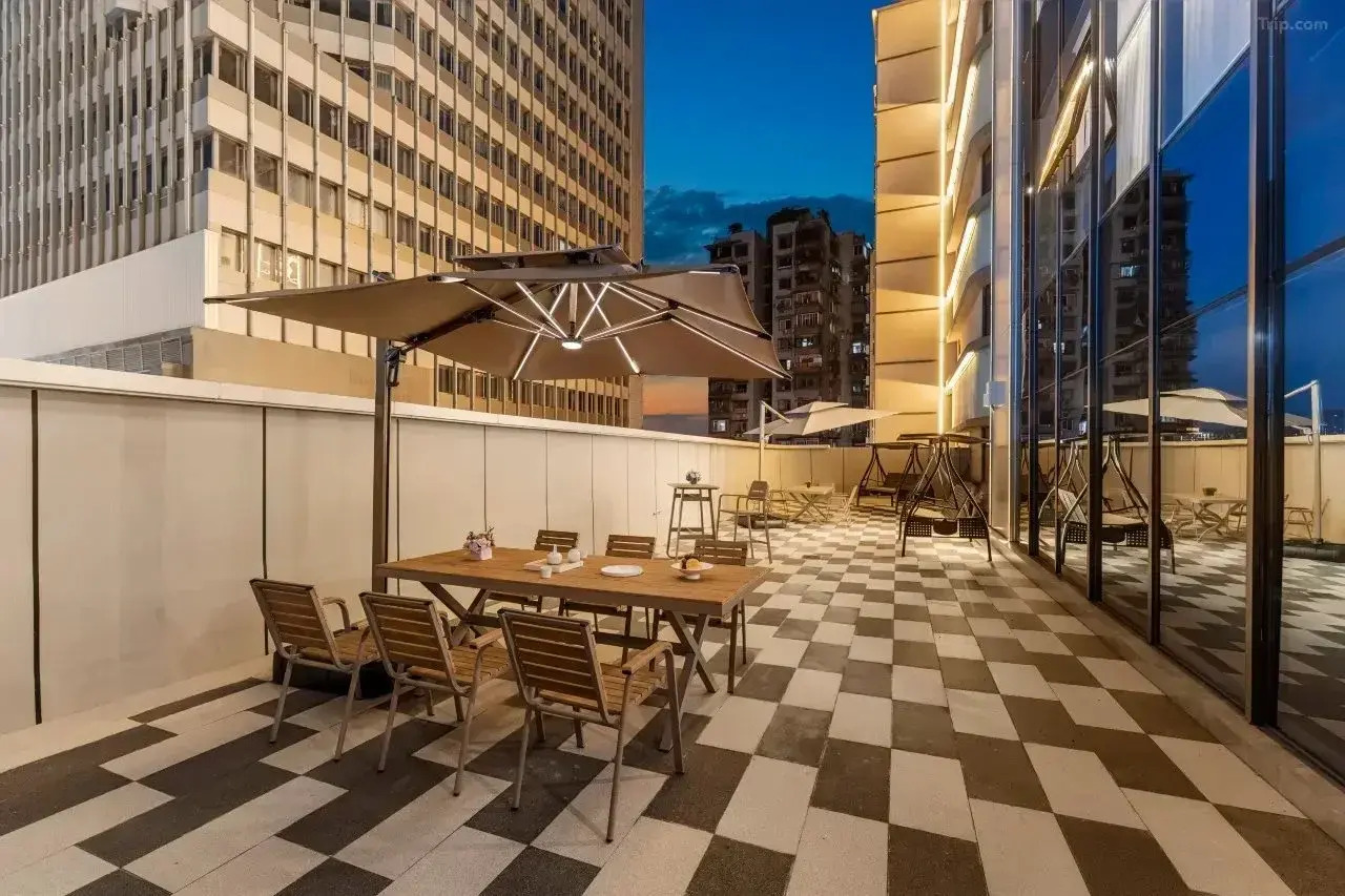 Foto - Howard Johnson By Wyndham Life Jiefangbei Chongqing