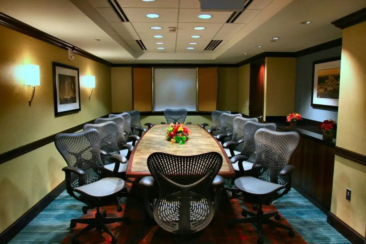 Photo - Hilton Garden Inn Bethesda Downtown