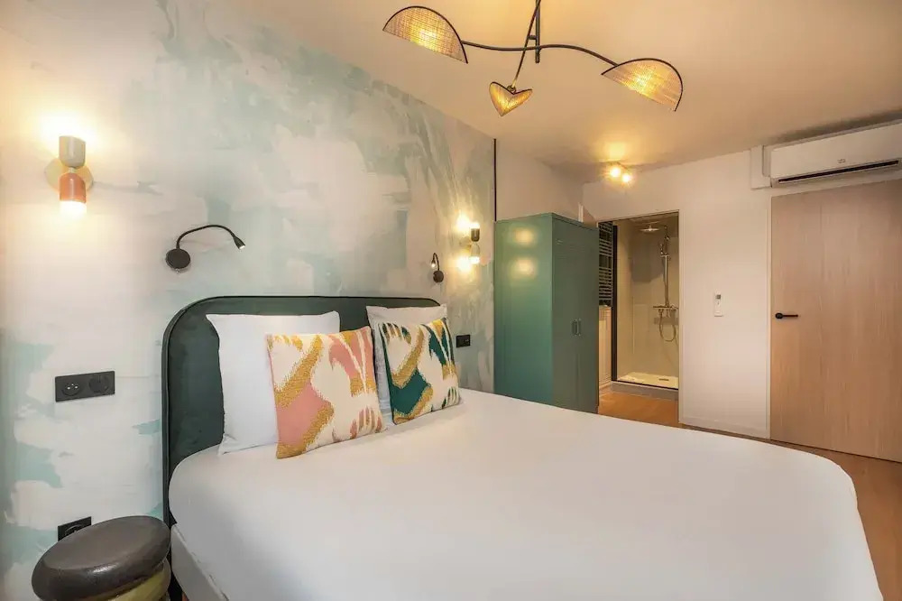 Photo - West Paris Suite