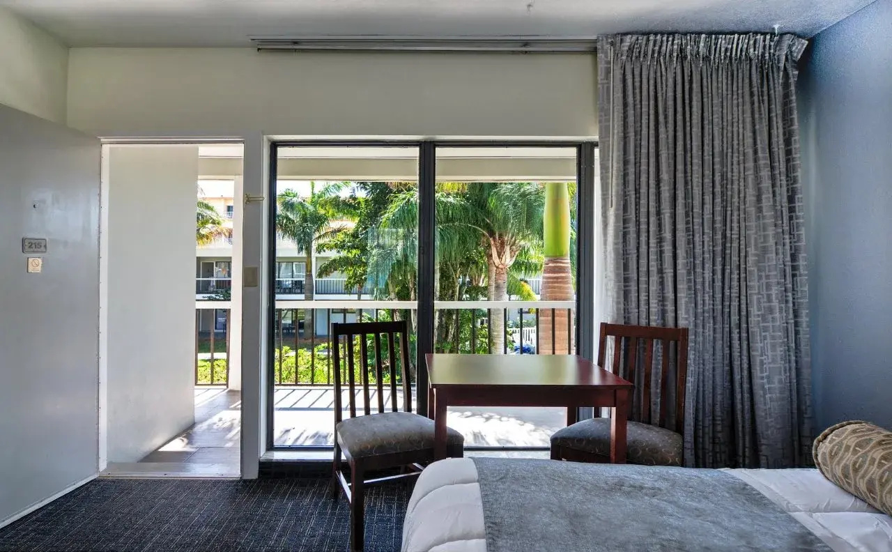 Foto - The Beachcomber St. Pete Beach Resort & Hotel