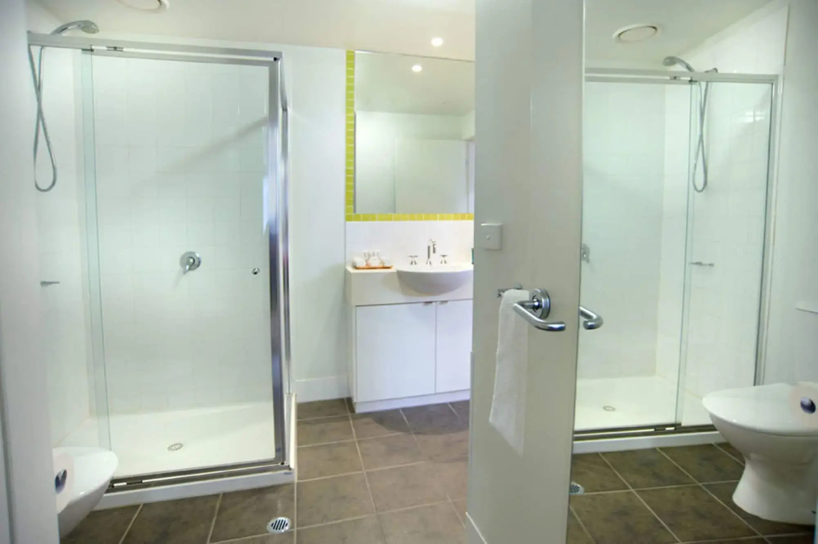 Foto - Quest on Dorcas