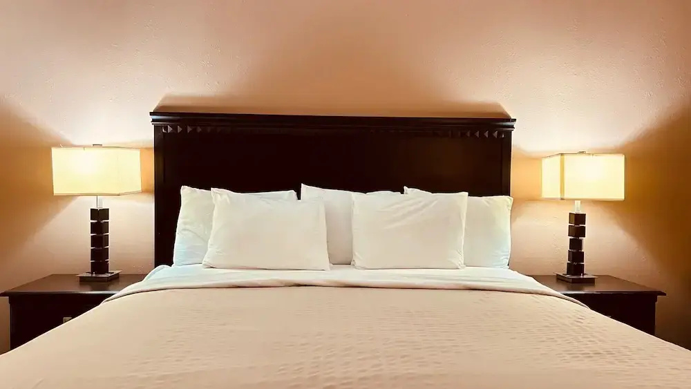 Photo - The Best Inn & Suites