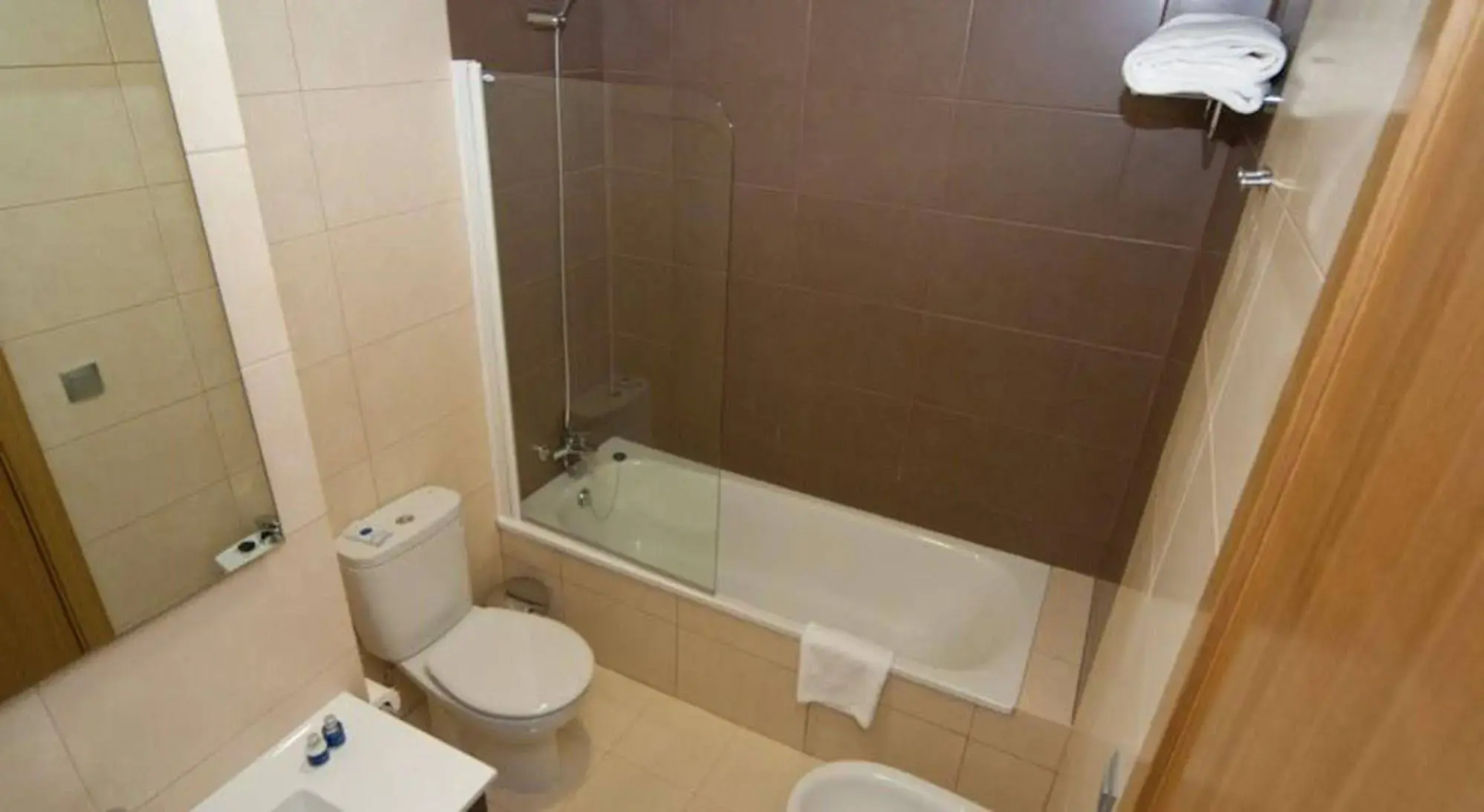 Photo - Apartahotel & Spa Jacetania