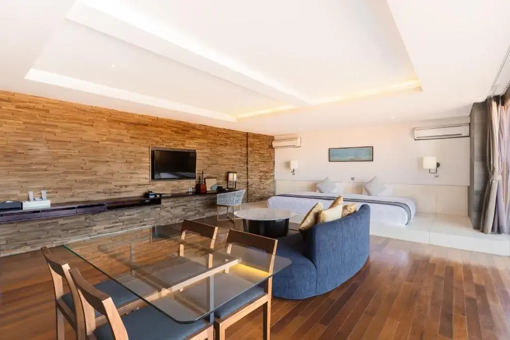 Photo - Suites by Watermark Hotel and Spa