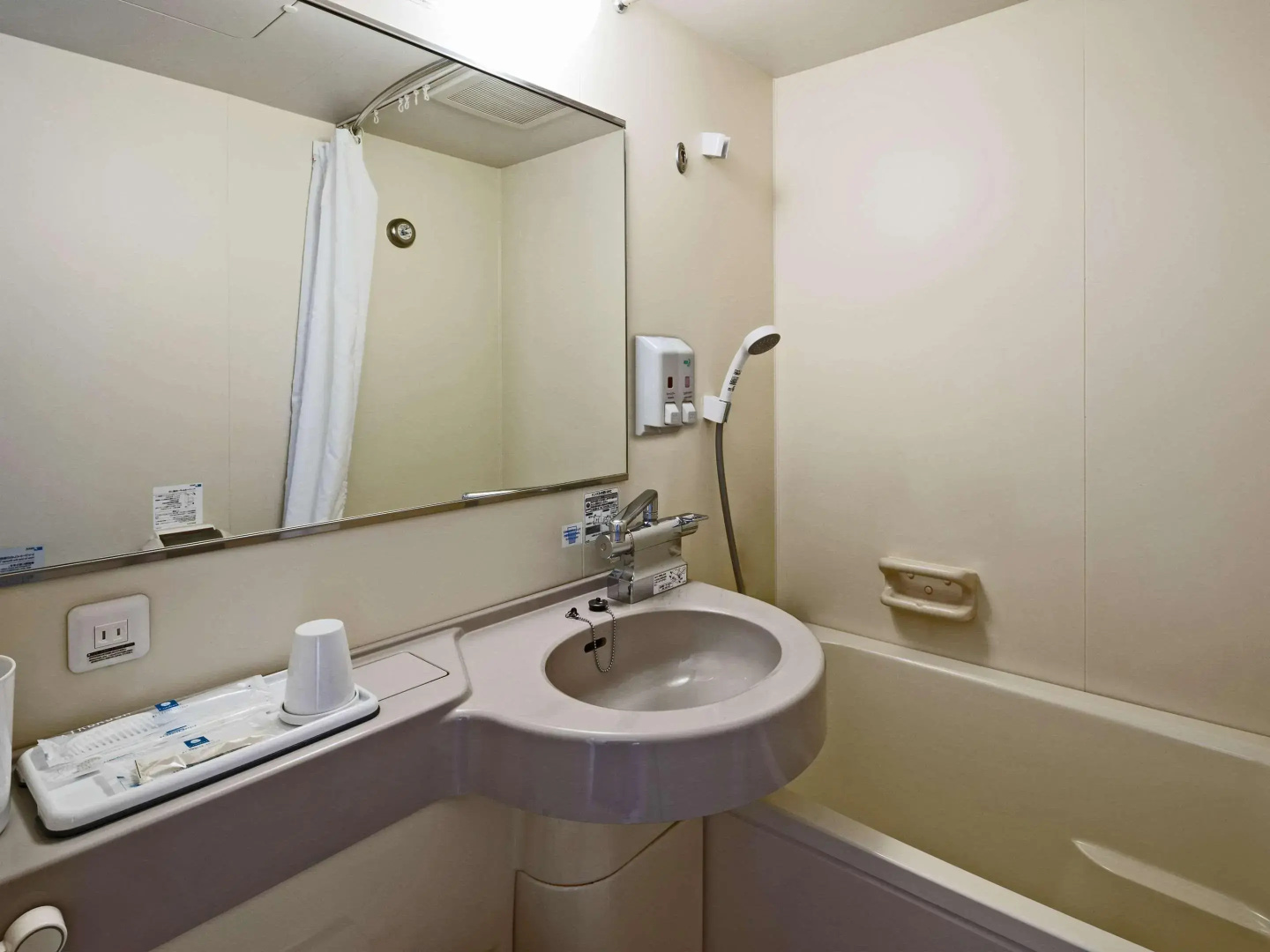 Photo - Comfort Hotel Yokohama Kannai