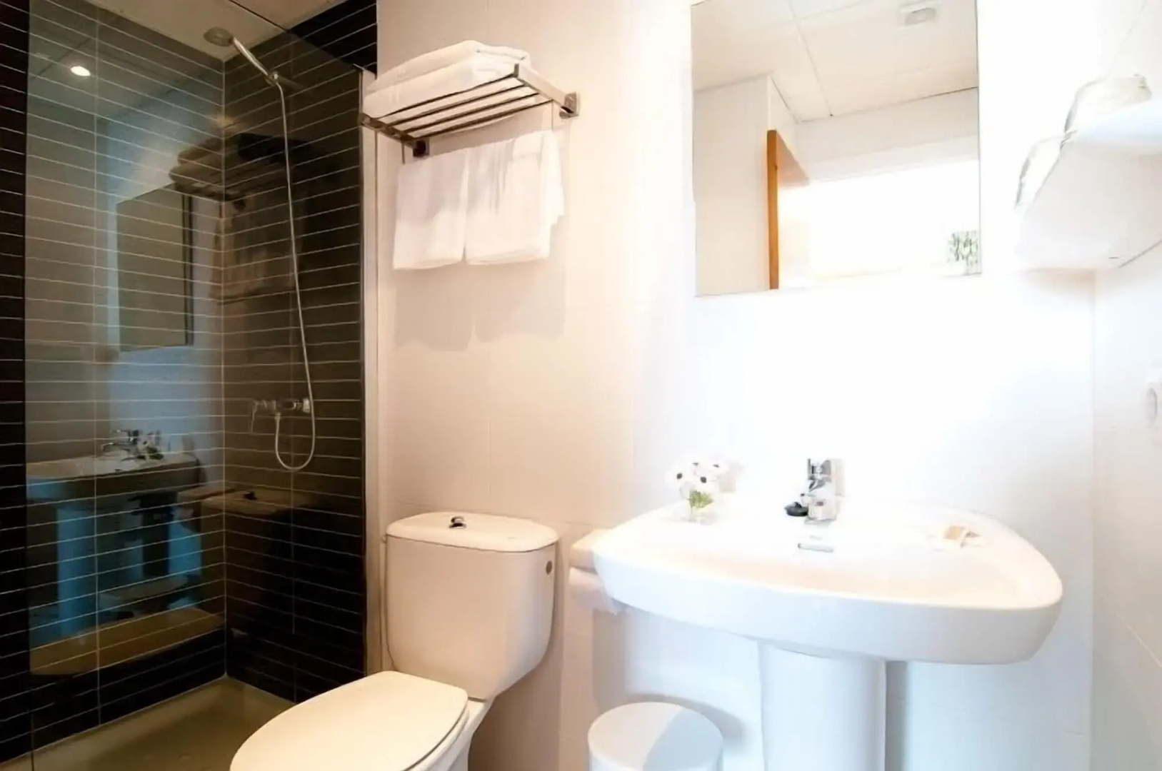 Photo - Hotel Chevy & Suites
