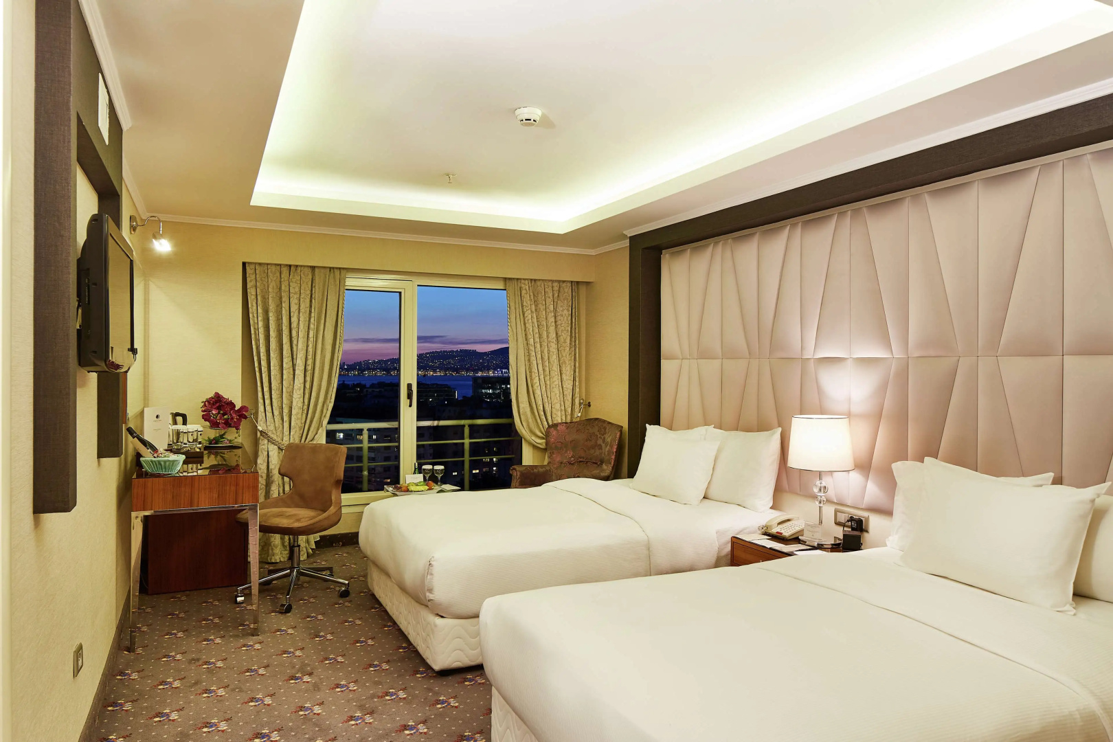 Foto - Doubletree By Hilton Hotel Izmir - Alsancak