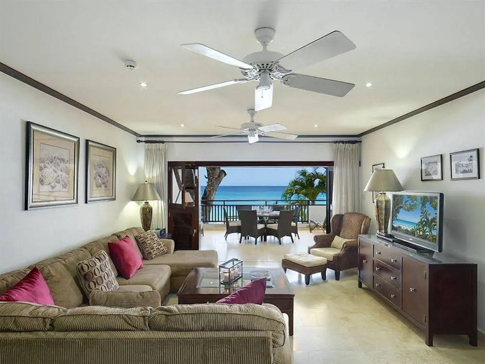 Coral Cove Beachfront Villas — фото 1
