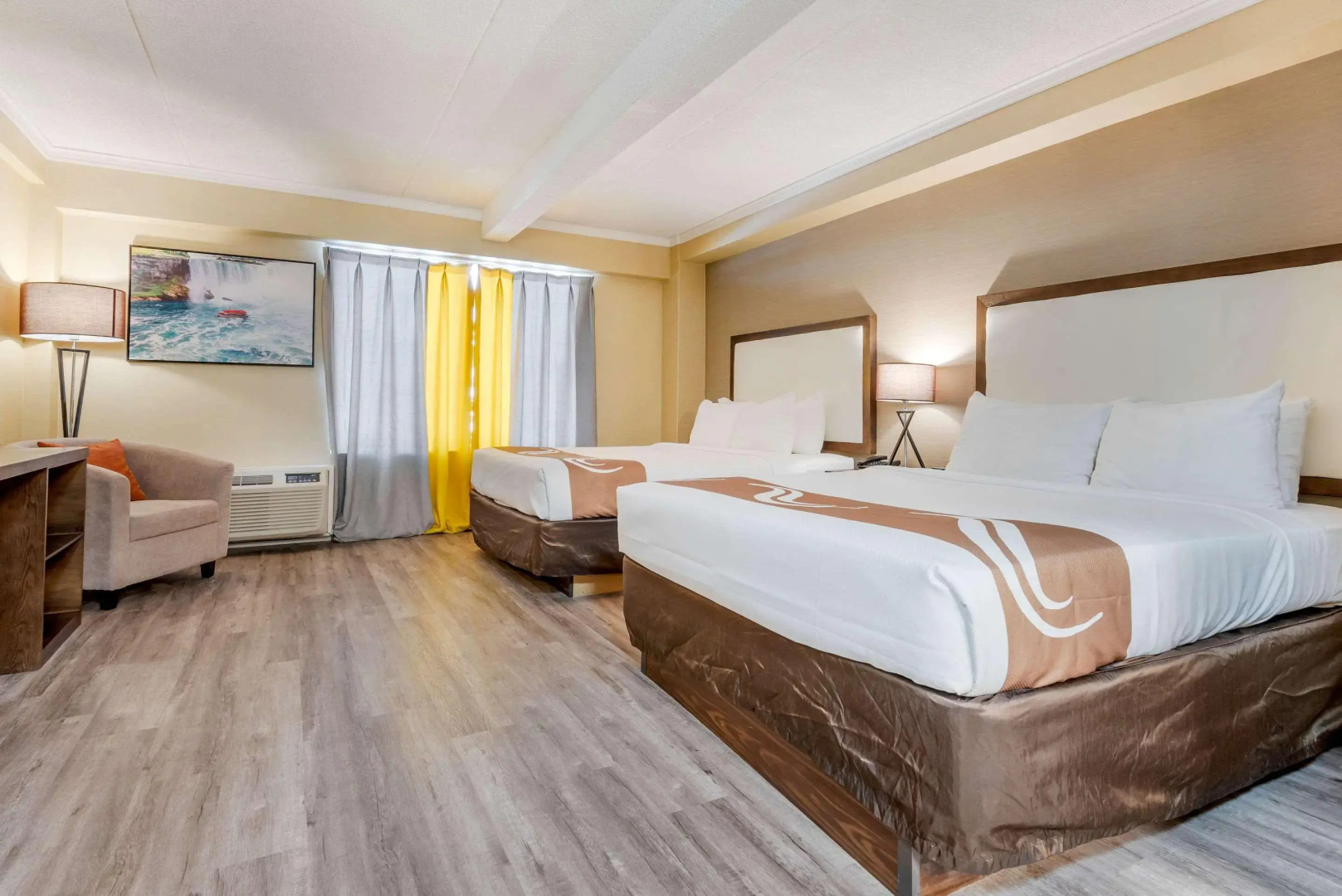 Foto - Quality Inn & Suites
