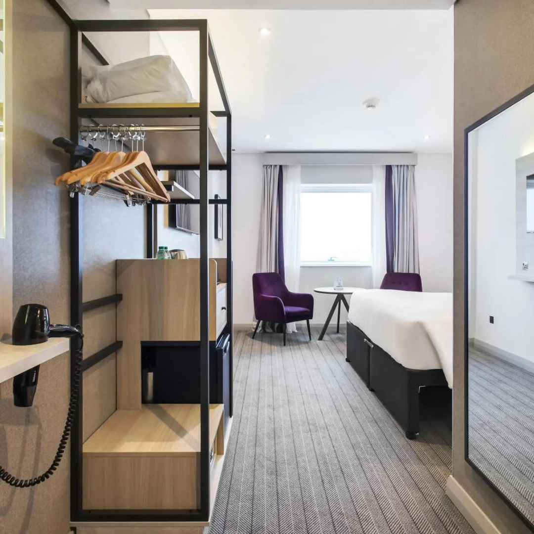 Photo - Premier Inn Dubai International Airport - An Emirates Group Company
