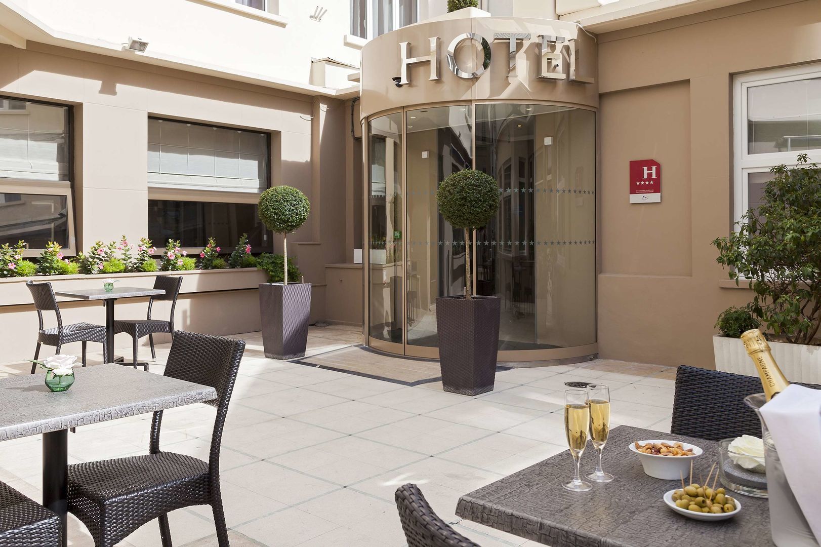 Foto - Timhotel Opéra Blanche Fontaine