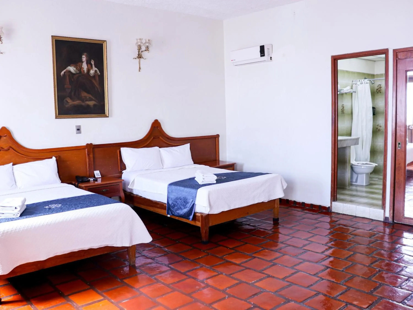 Photo - Hotel Frances