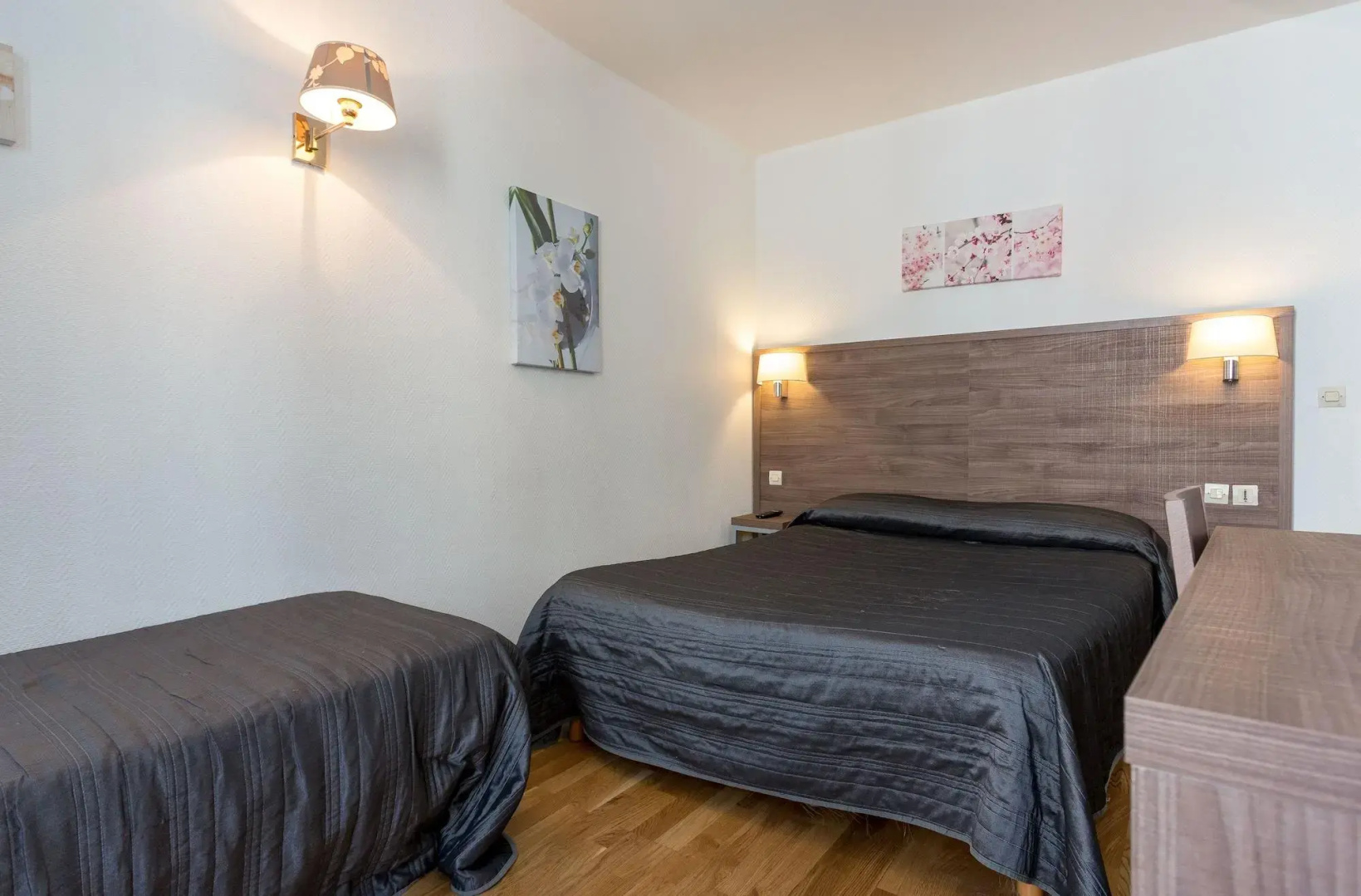 Photo - Victory Hotel Galou