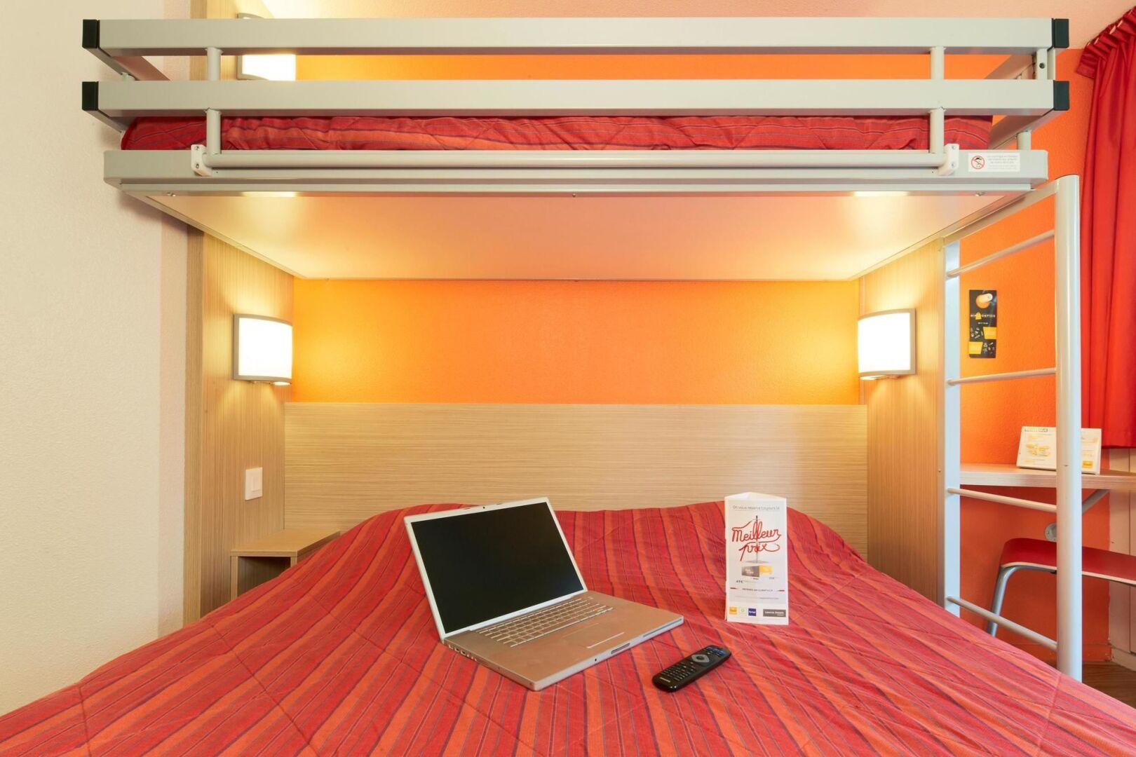 Photo - Premiere Classe Poitiers Futuroscope - Chasseneuil