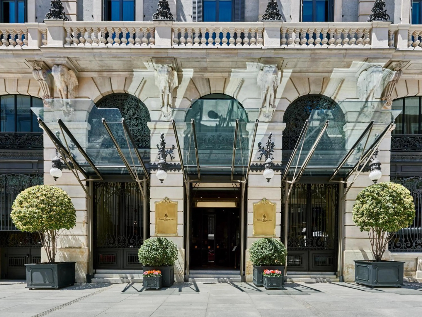 Photo - Four Seasons Hotel Madrid