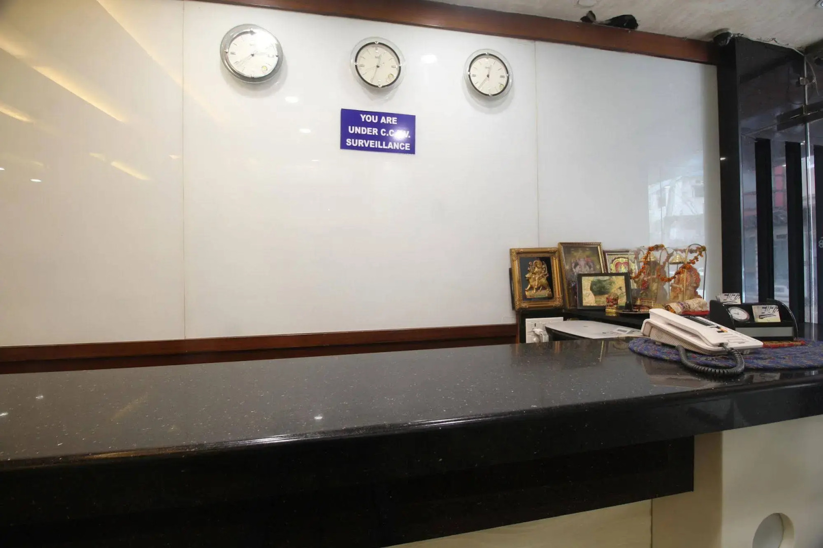 Photo - Hotel Vanson Villa, City Centre - With Free Airport & Train Station Pickup