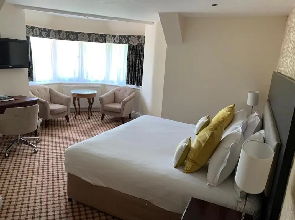 Photo - Haley's Hotel