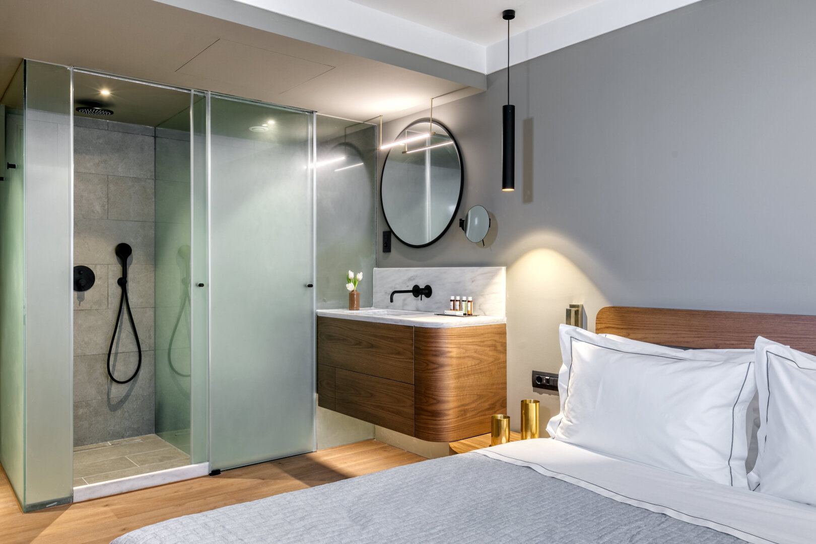 Photo - Bob W Athens Eolou