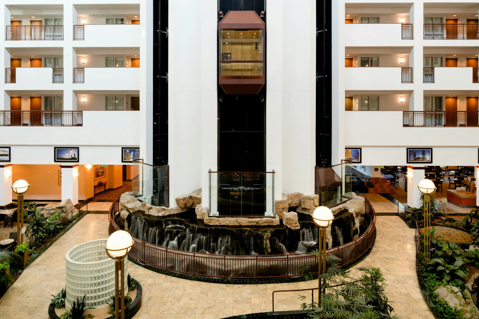 Foto - Embassy Suites by Hilton Portland Airport