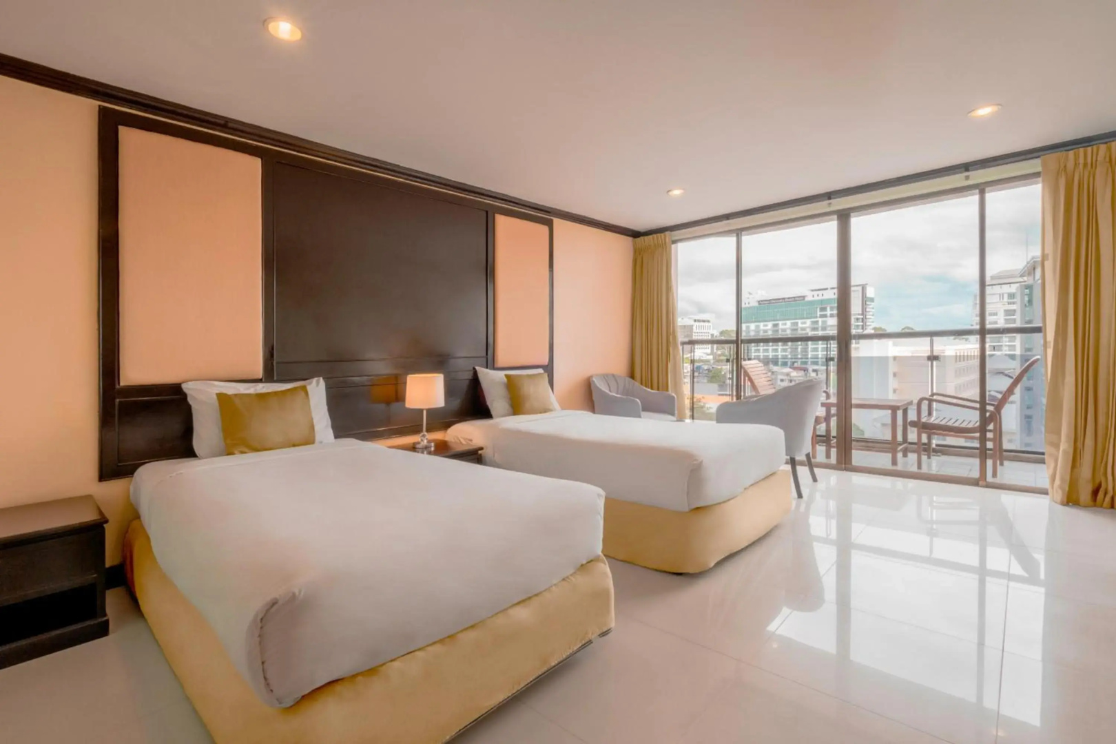 Photo - Mike Beach Resort