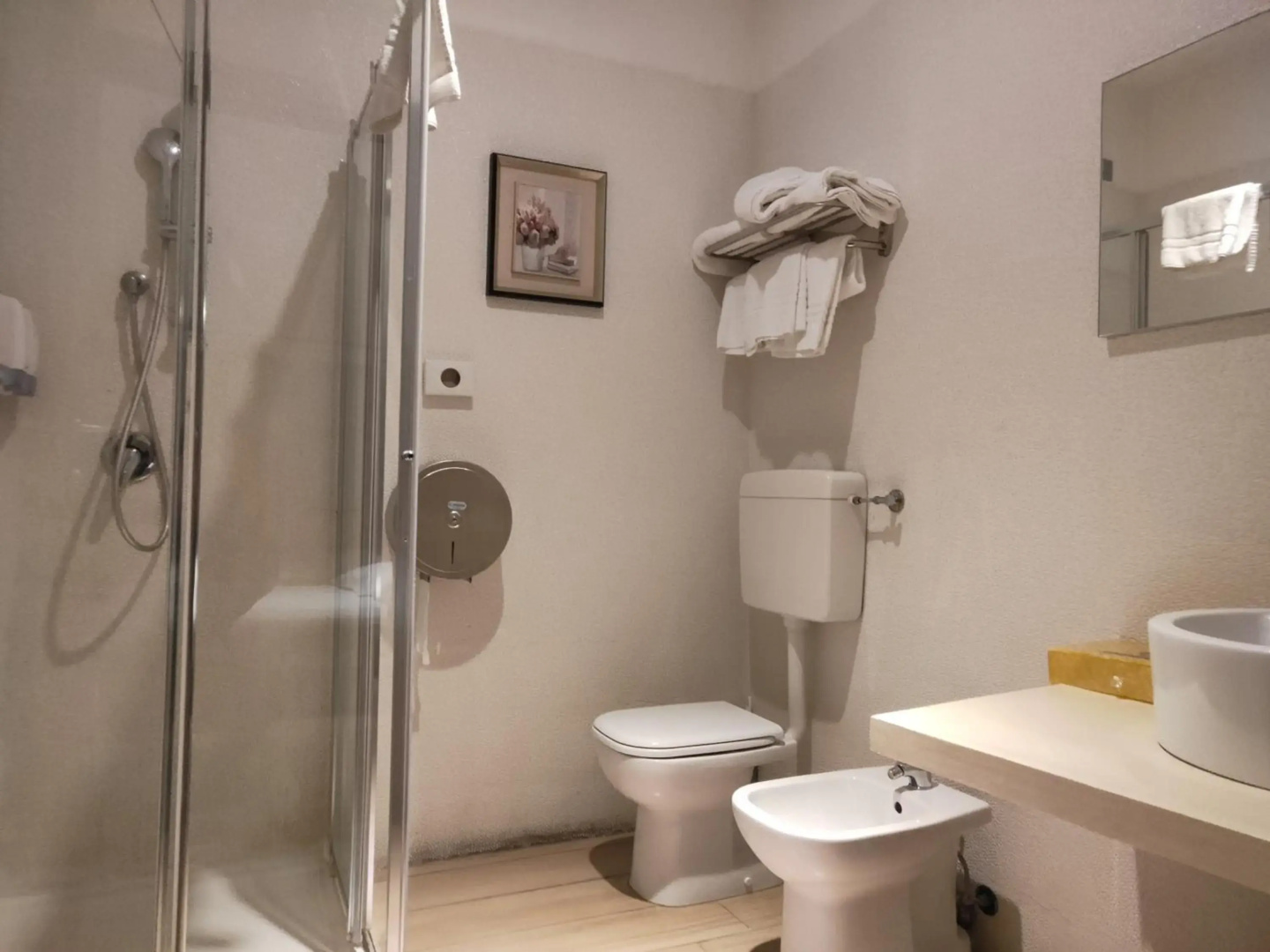 Photo - Igiban Hotel