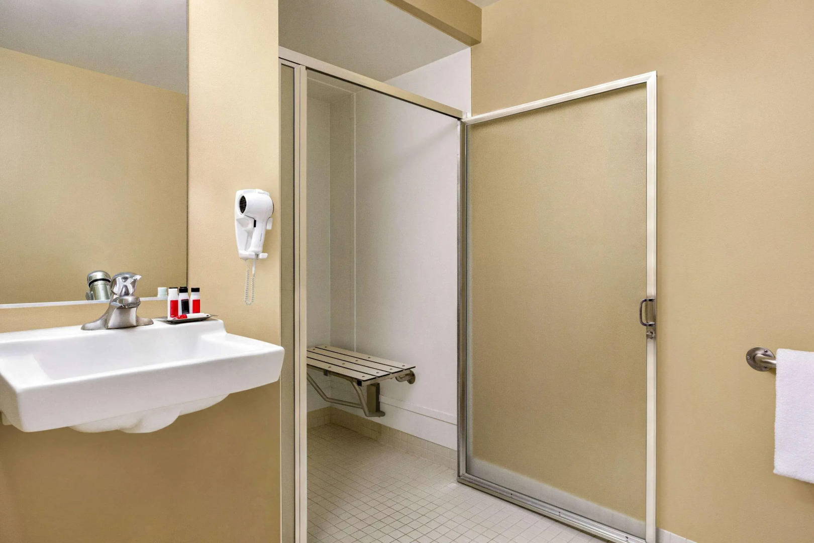 Photo - Travelodge by Wyndham Presidio San Francisco