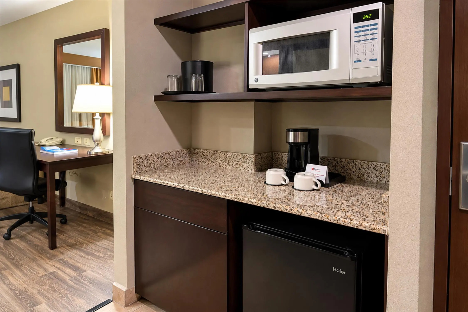 Photo - Best Western Premier Monterrey Aeropuerto