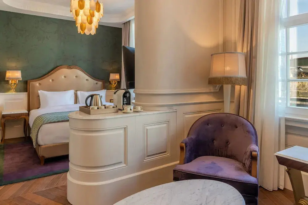 Photo - Orientbank Hotel Istanbul, Autograph Collection