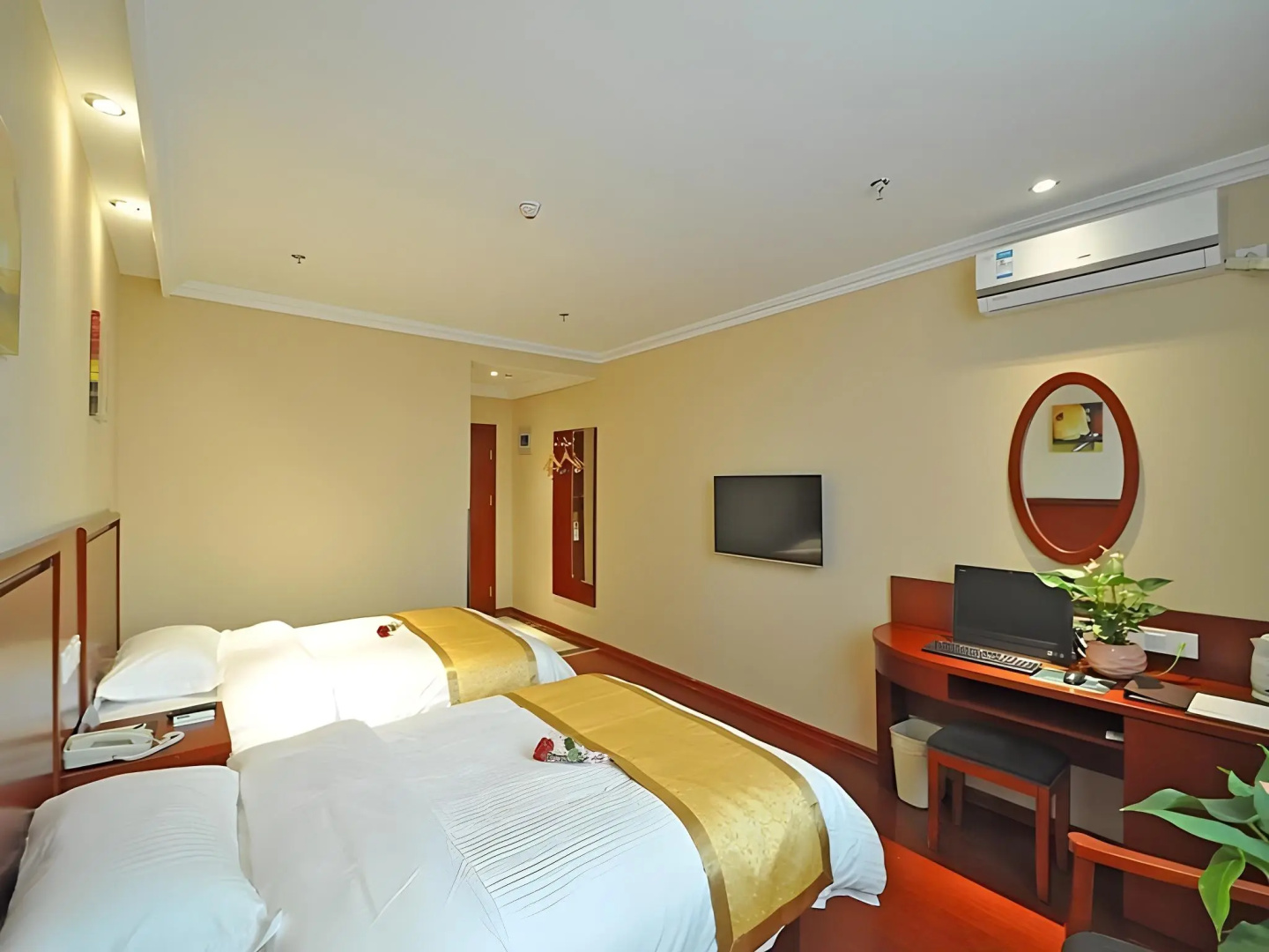 GreenTree Inn Linyi International Convention Center Express Hotel