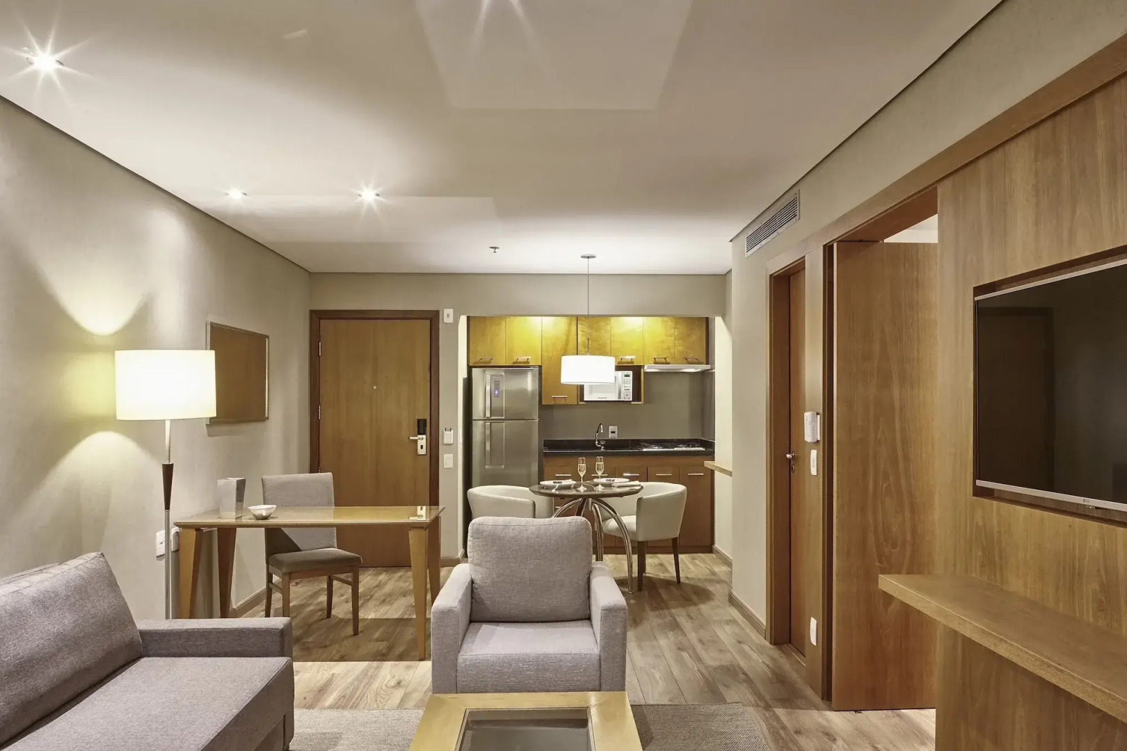 Foto - George V Casa Branca