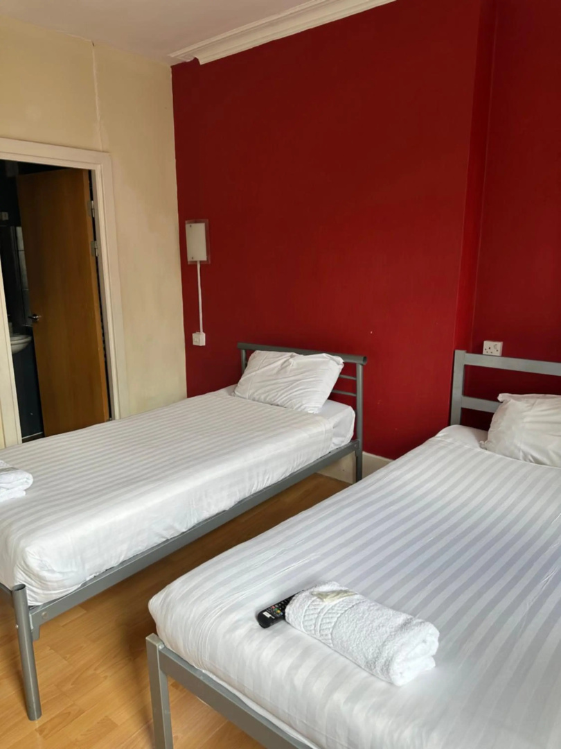 Photo - Berkeley Court Hotel