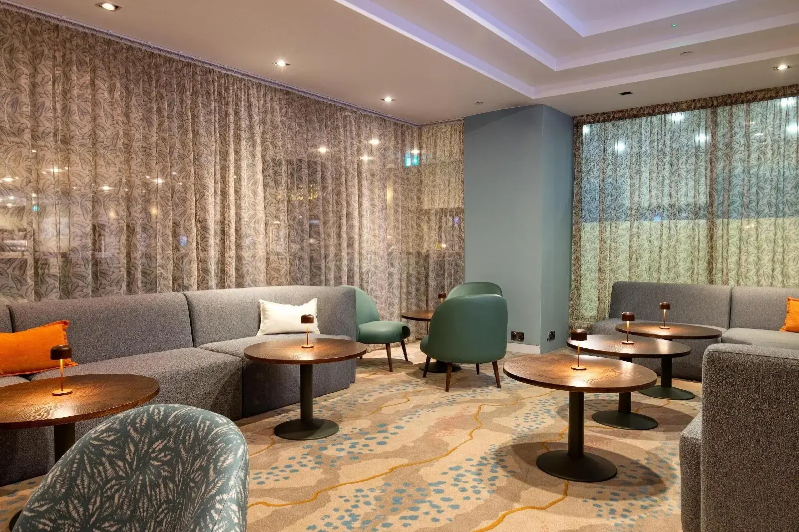 Photo - Hilton London Kensington Hotel
