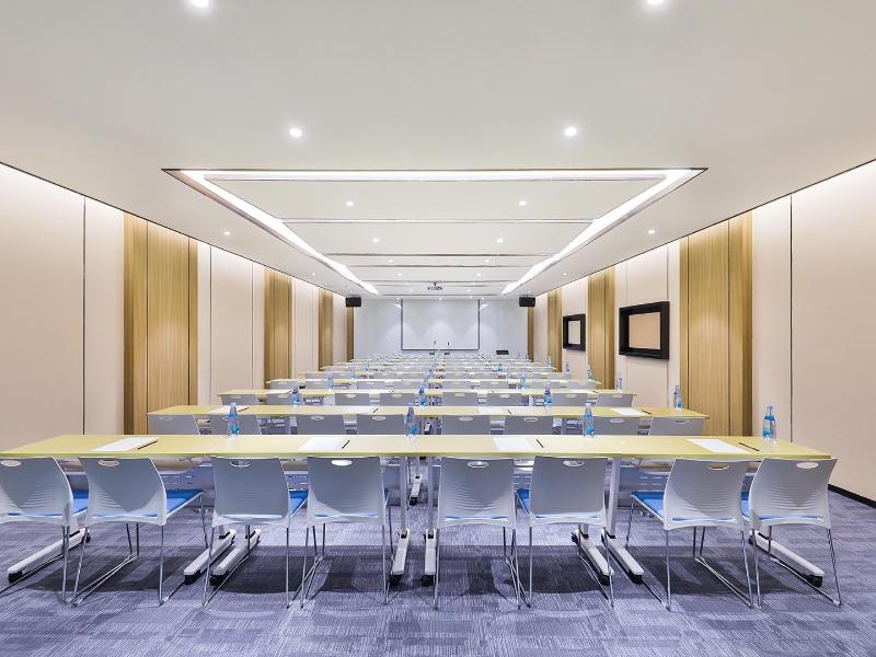 Crystal Orange Hotel Shanghai University Dachang