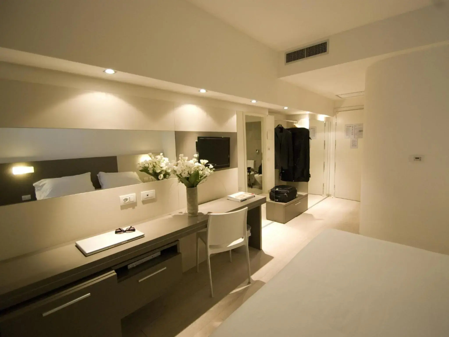 Photo - Hotel Cube