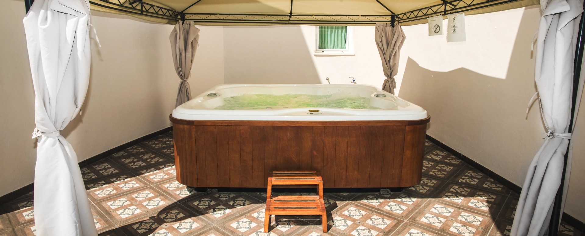 Photo - Flamingo Suites Boutique Hotel