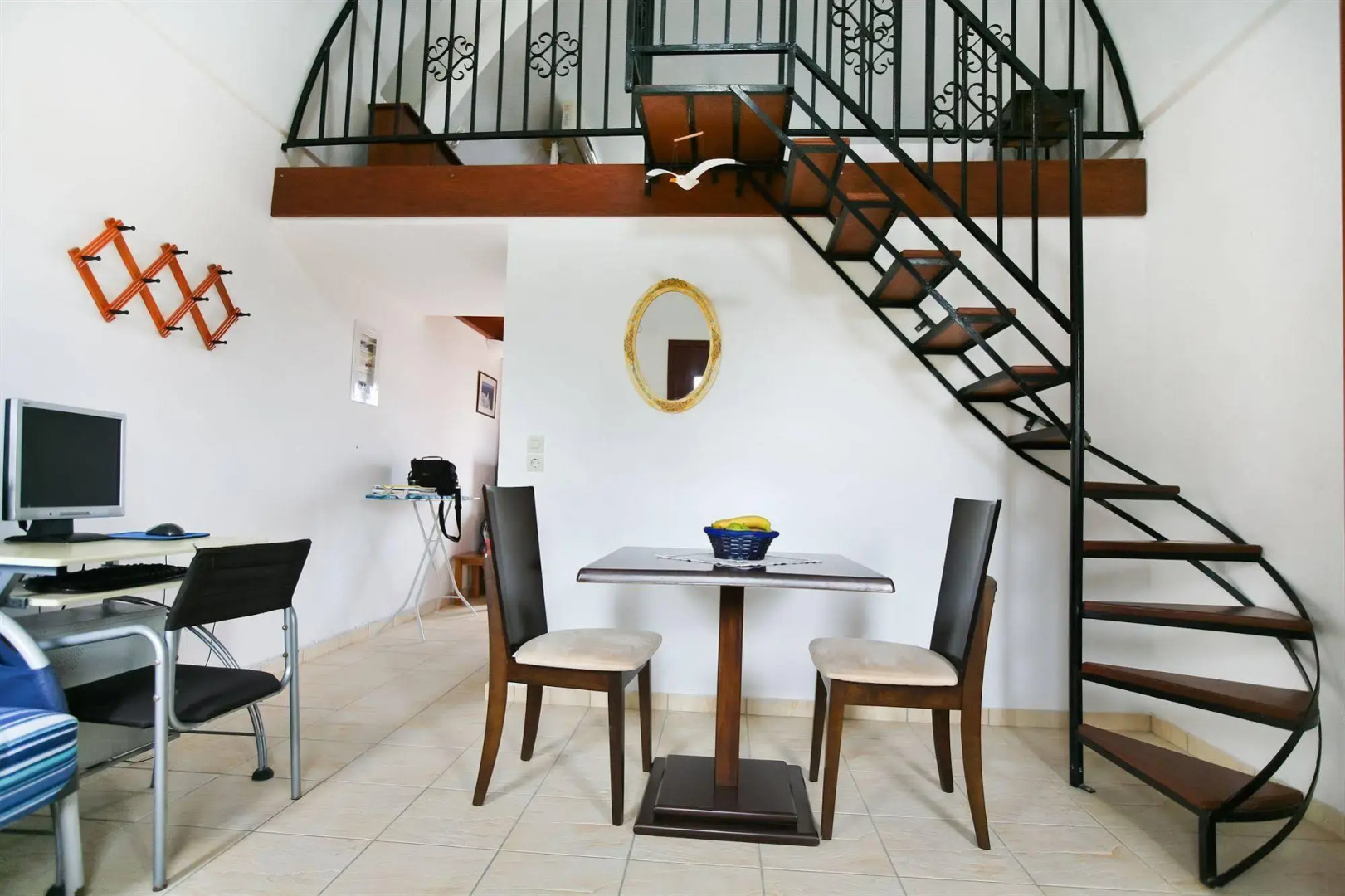 Foto - Birds Villa Apartments with Heated Pool - Including Car and Breakfast