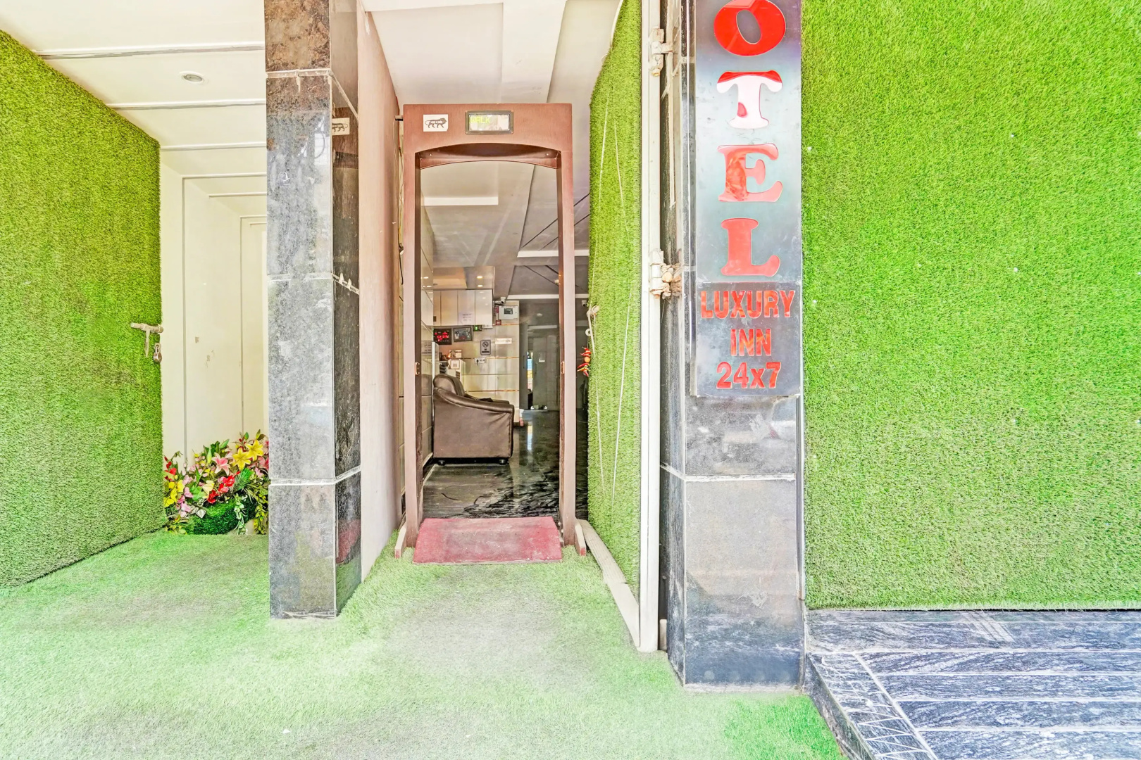 Photo - Hotel Luxury inn