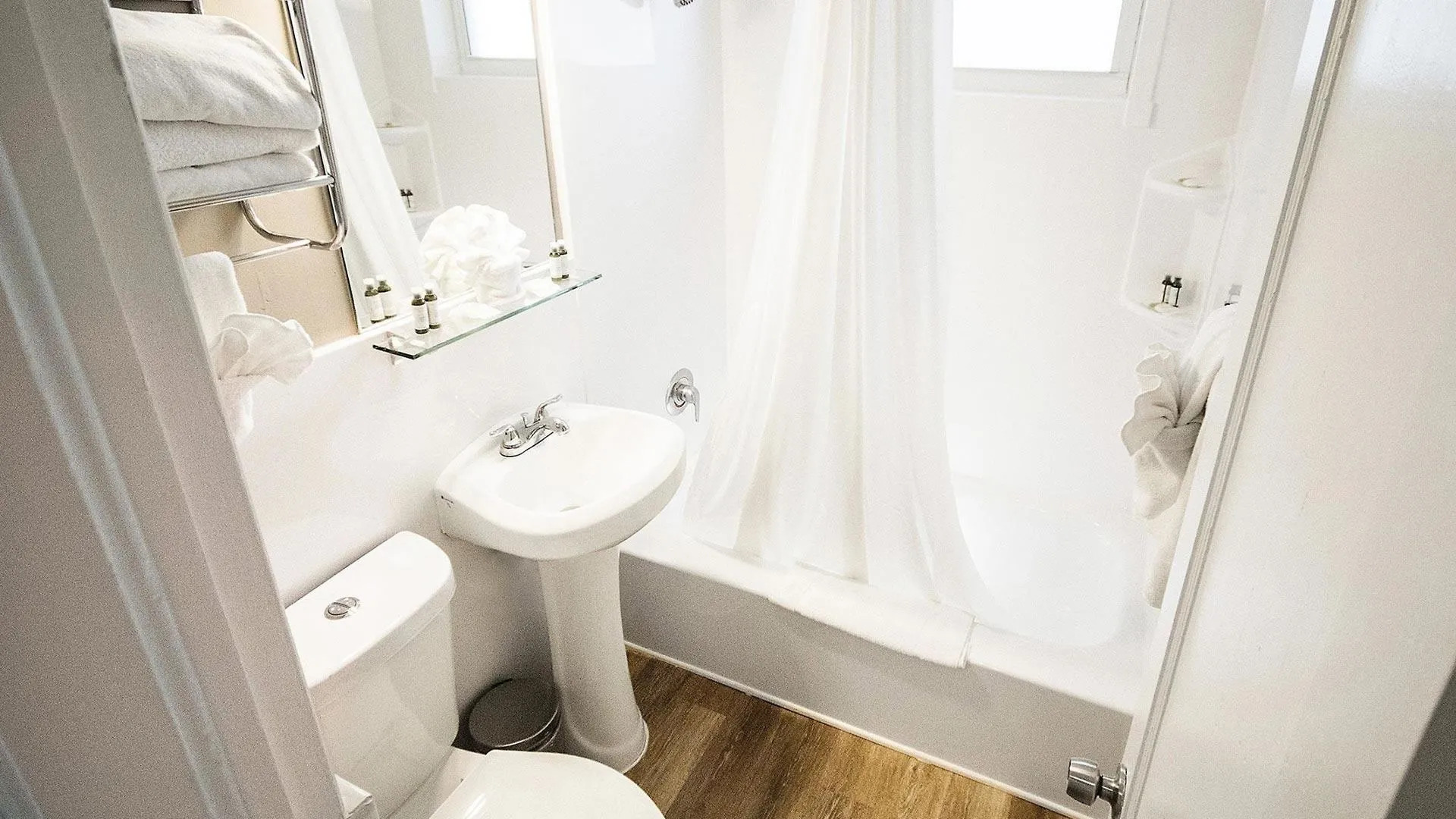 Photo - Ocean Reef Suites