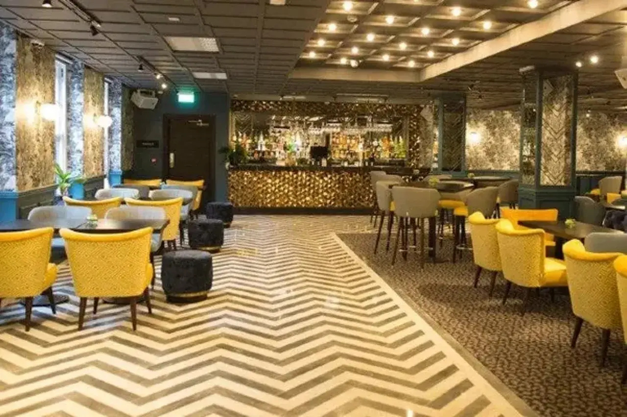 Photo - Iveagh Garden Hotel
