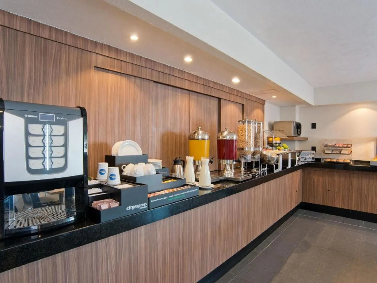 Photo - City Express by Marriott Santiago Aeropuerto Chile