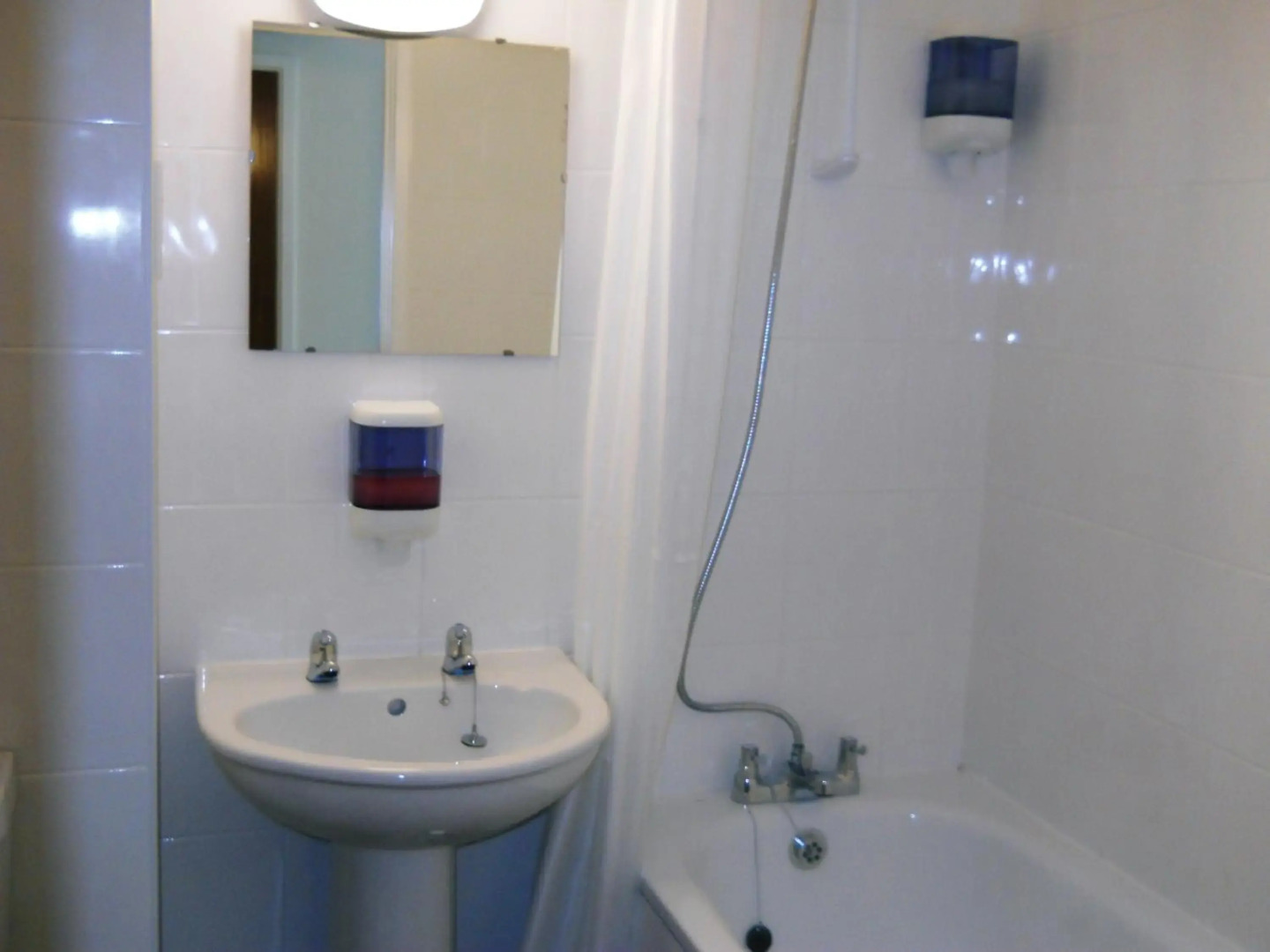 Photo - The Oakland Hotel