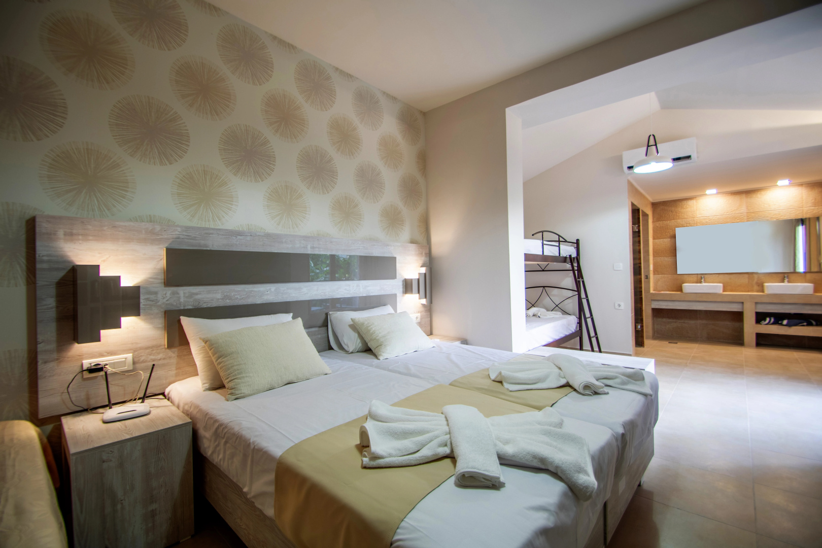 Photo - Paradise Apartments