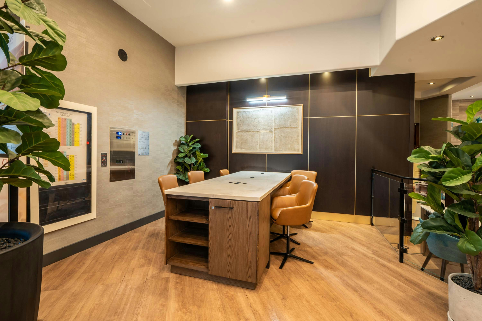 Photo - Sandman Signature Vancouver Downtown Hotel