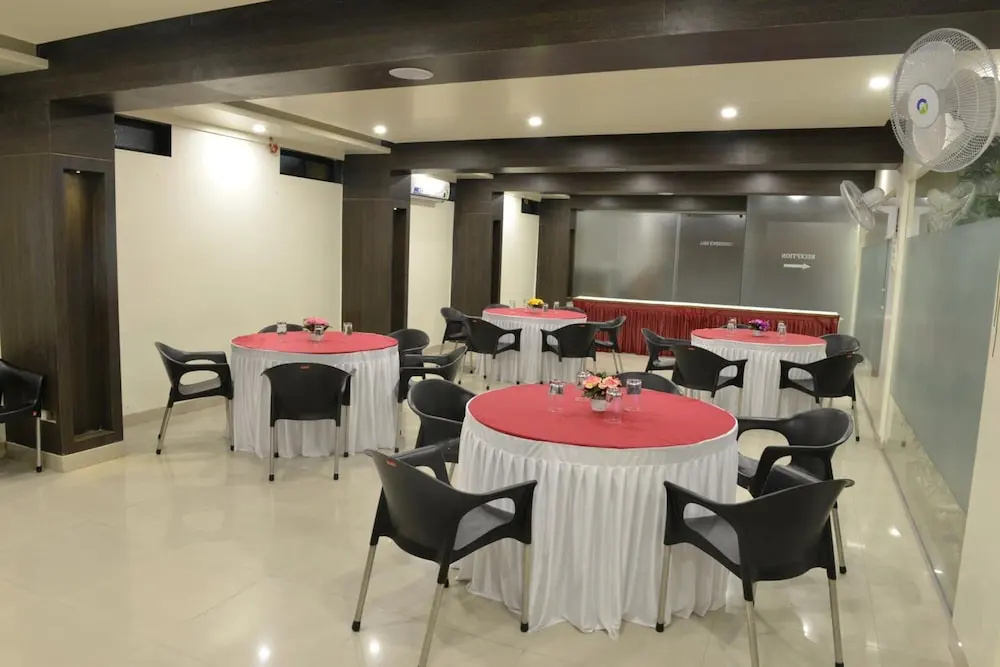 Photo - Hotel Suresh Inn