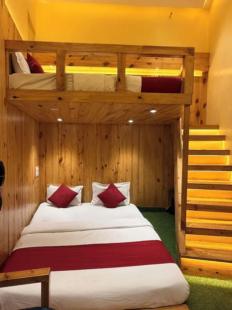 Photo - Hotel Ashyana - Near To Grant Road Station Mumbai