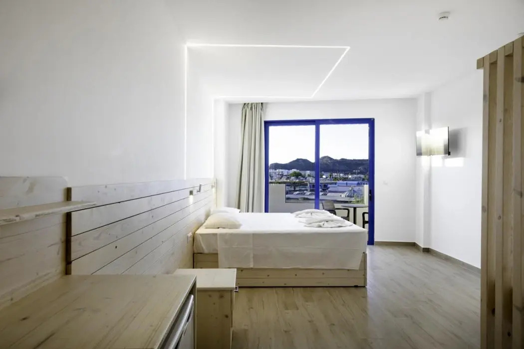 Photo - Raffaello Beach