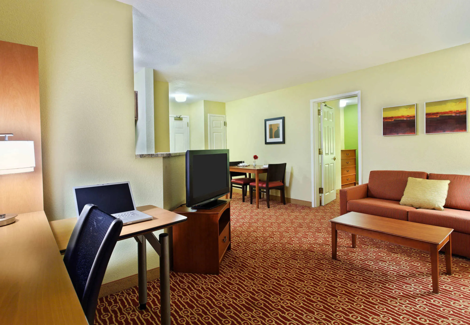 Foto - TownePlace Suites Savannah Midtown