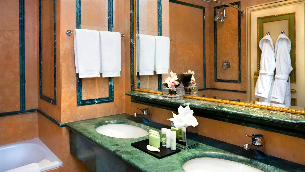 Photo - The Westin Palace, Milan