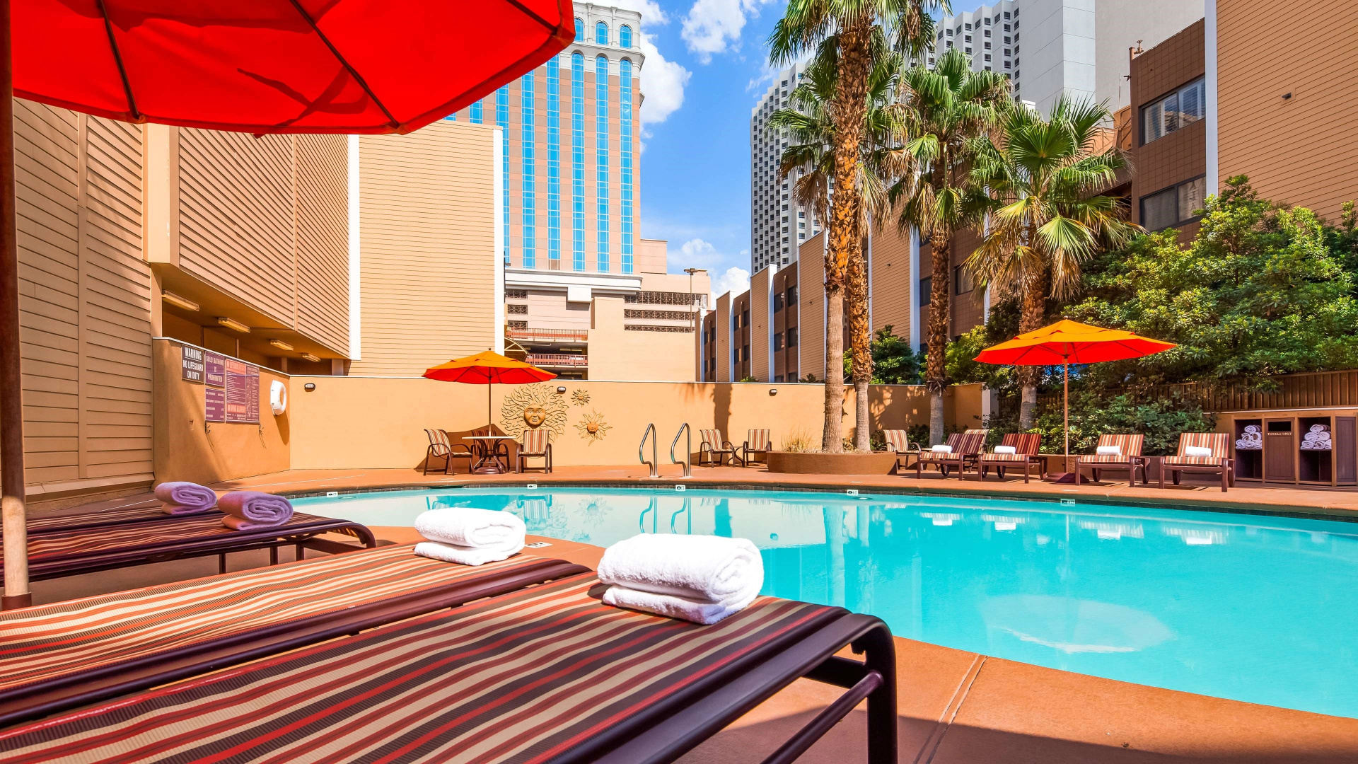 Photo - Best Western Plus Casino Royale - Center Strip