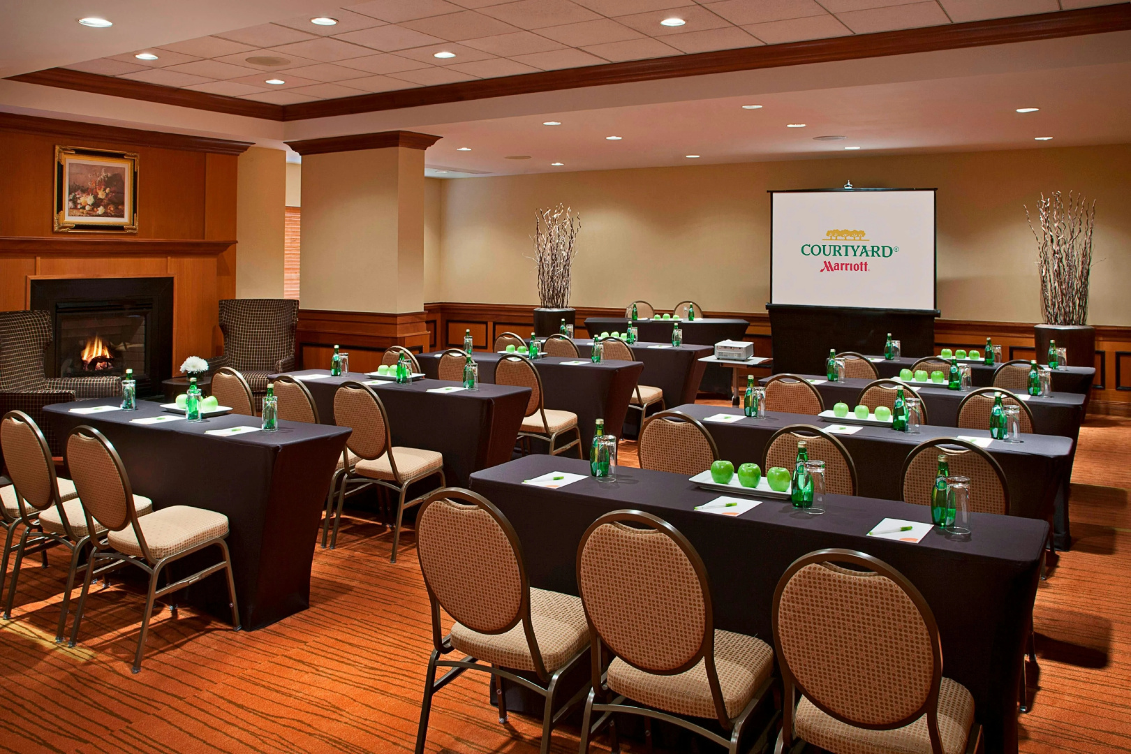 Photo - Courtyard by Marriott Toronto Airport
